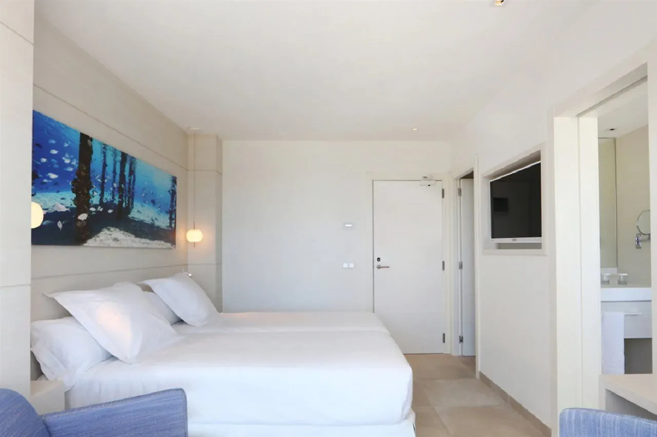 ****  Iberostar Selection Santa Eulalia Adults-Only Ibiza Otel Santa Eularia des Riu İspanya
